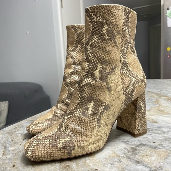 Sam Edelman CODIE Snakeskin Booties Women’s 9M - Picture 11 of 11